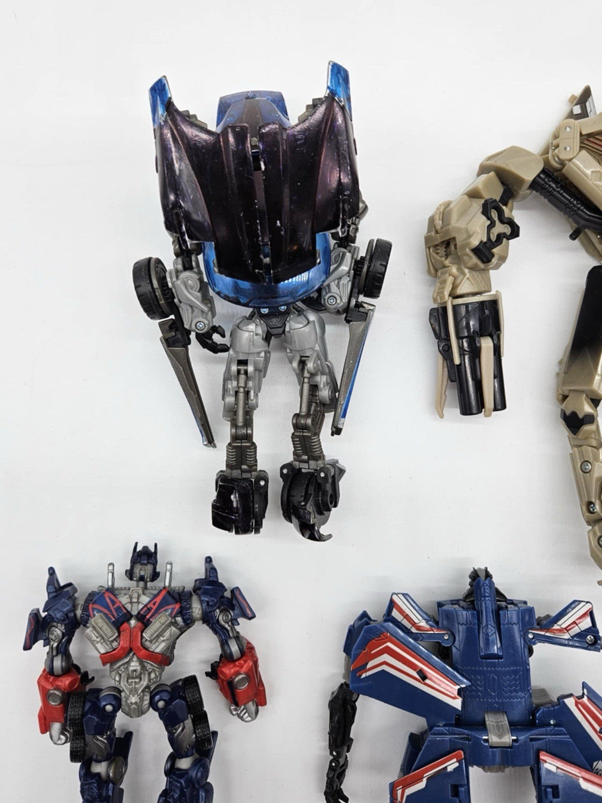 Lot of 5  Transformers Dark of the Moon Action Figures