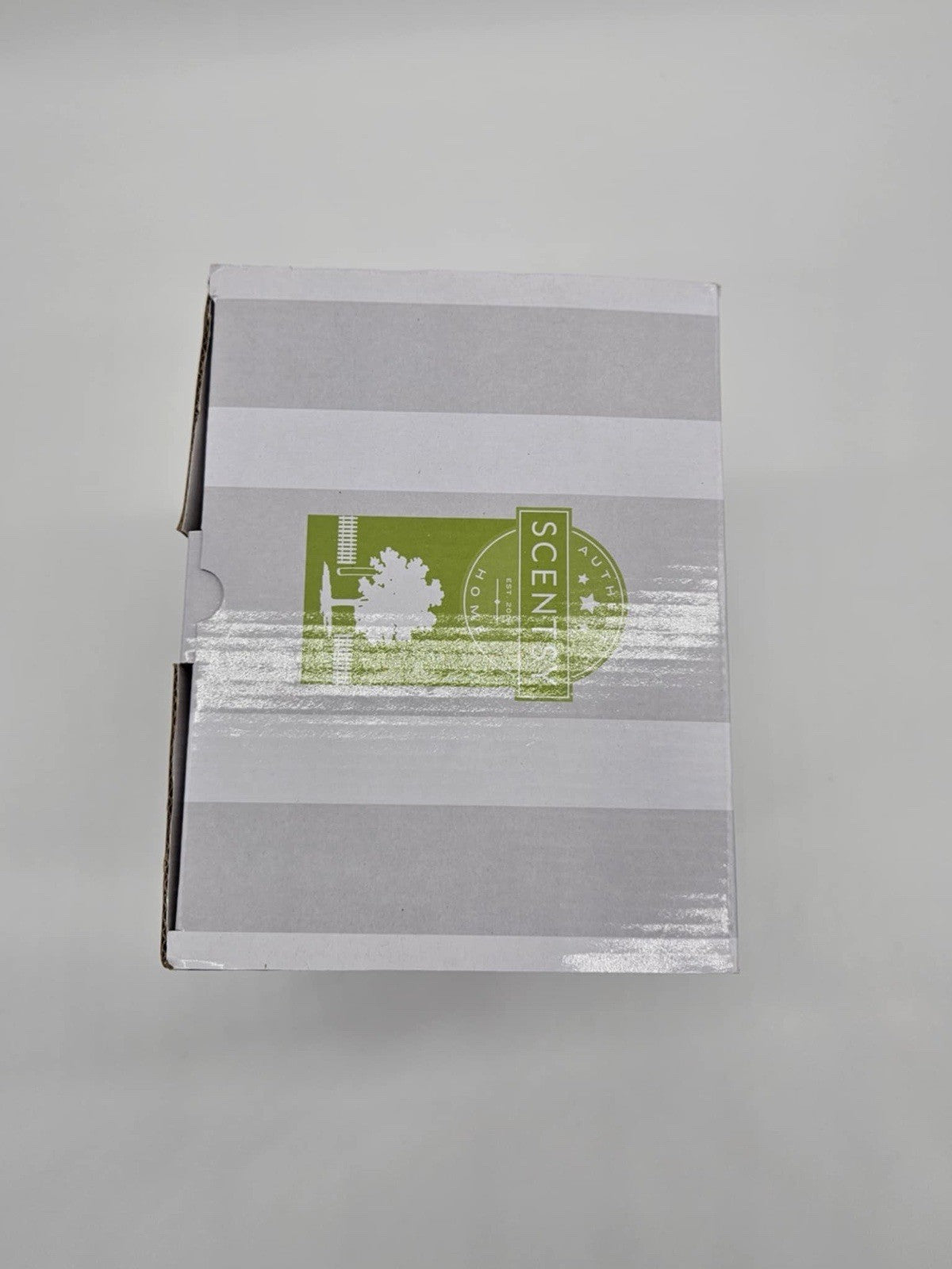 Scentsy Christmas Claus 2021 Retired Wax Warmer Holiday Santa Tree