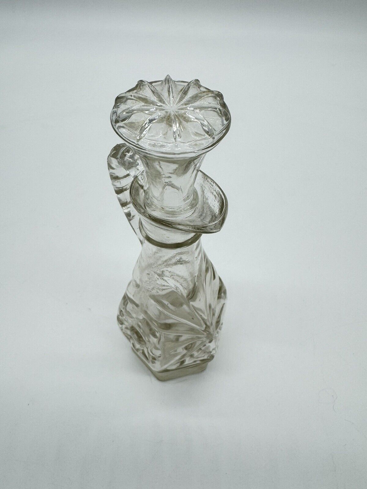 Anchor Hocking Early American Prescut Glass Clear Cruet with Stopper Lid