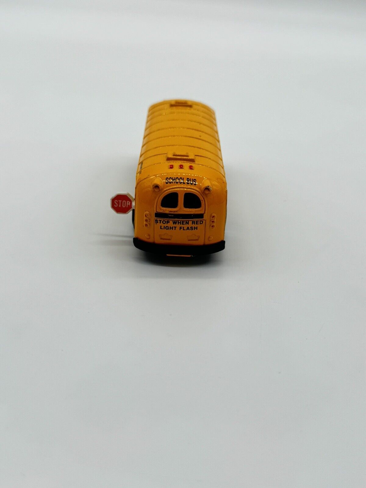 Classic Diecast School Bus with Pullback Action