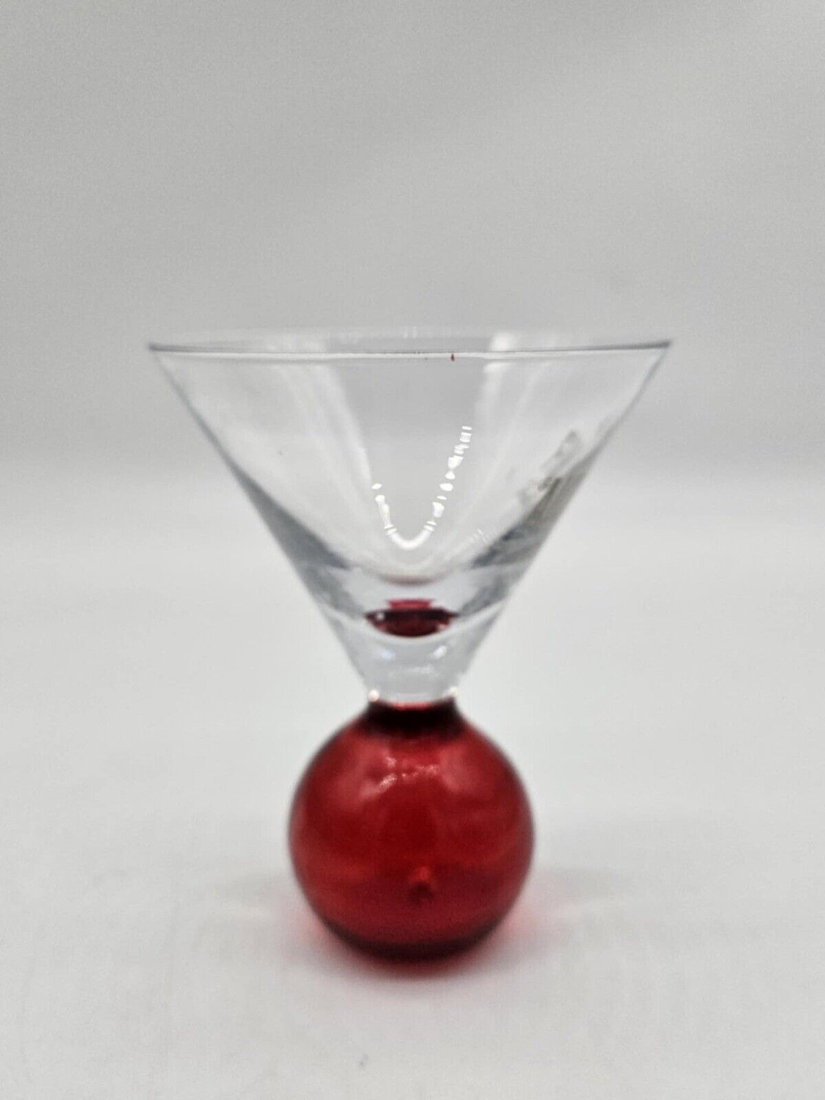 Single 1 Finlandia Martini Cocktail Red Bubble Base Glass