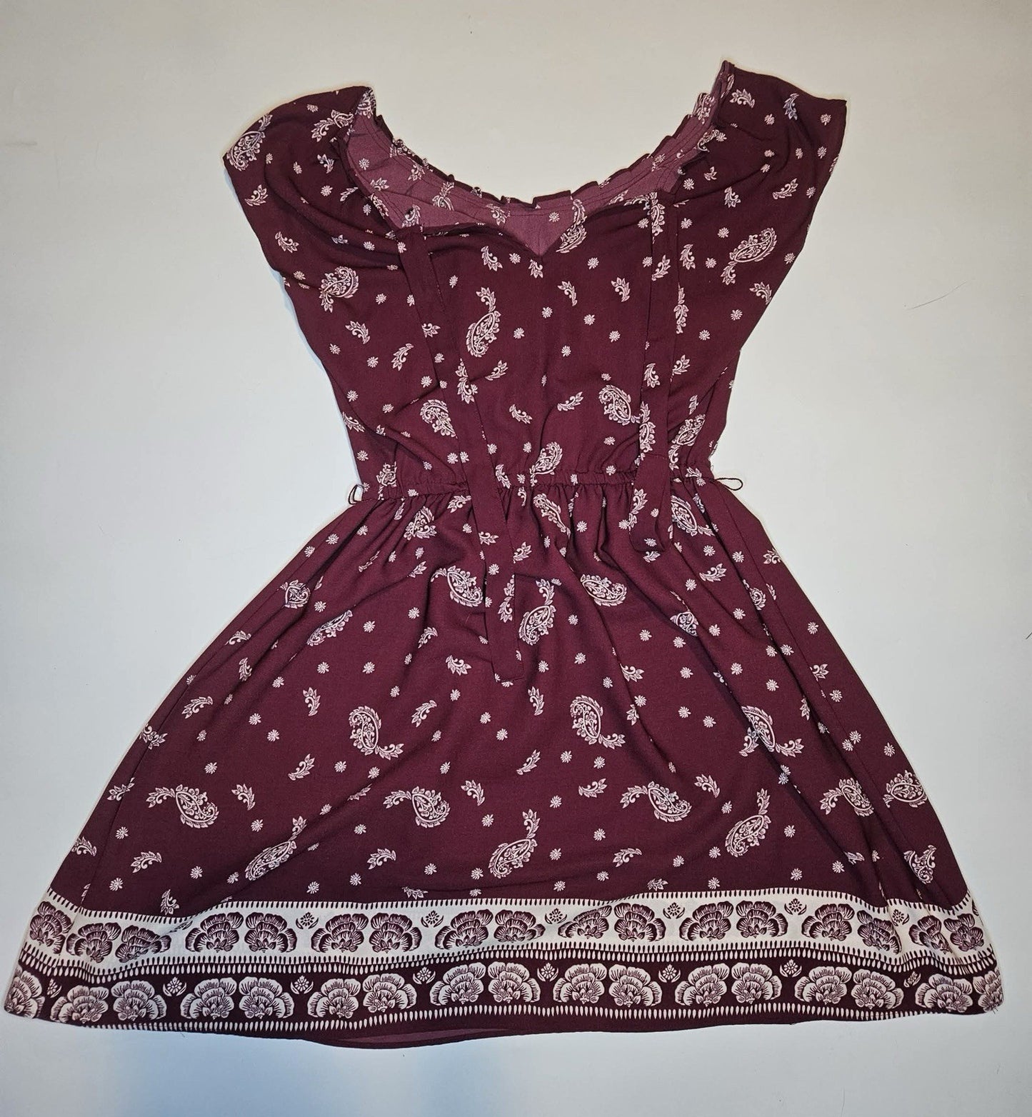 LC Lauren Conrad Dress Womens S Burgundy White Boho Floral Paisley