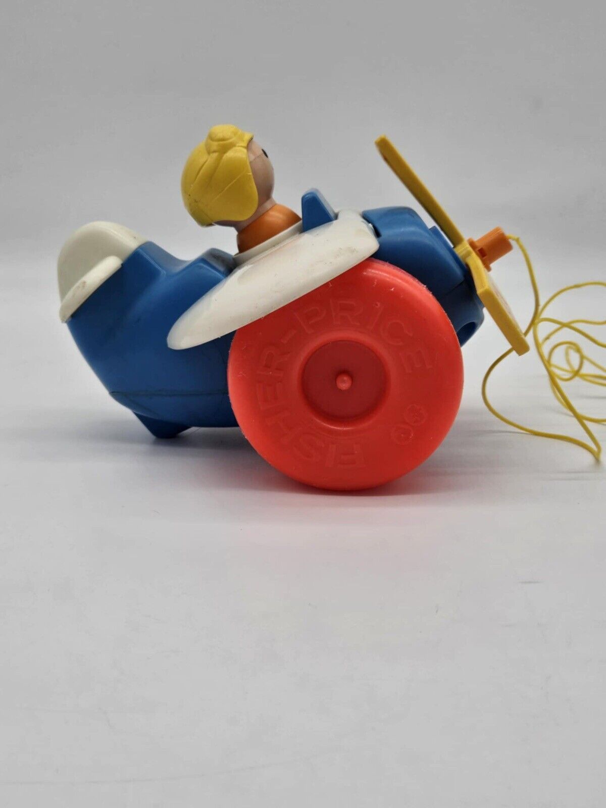 Vintage Fisher Price LITTLE PEOPLE 1980 AIRPLANE PULL TOY Pilot Toddler Plane