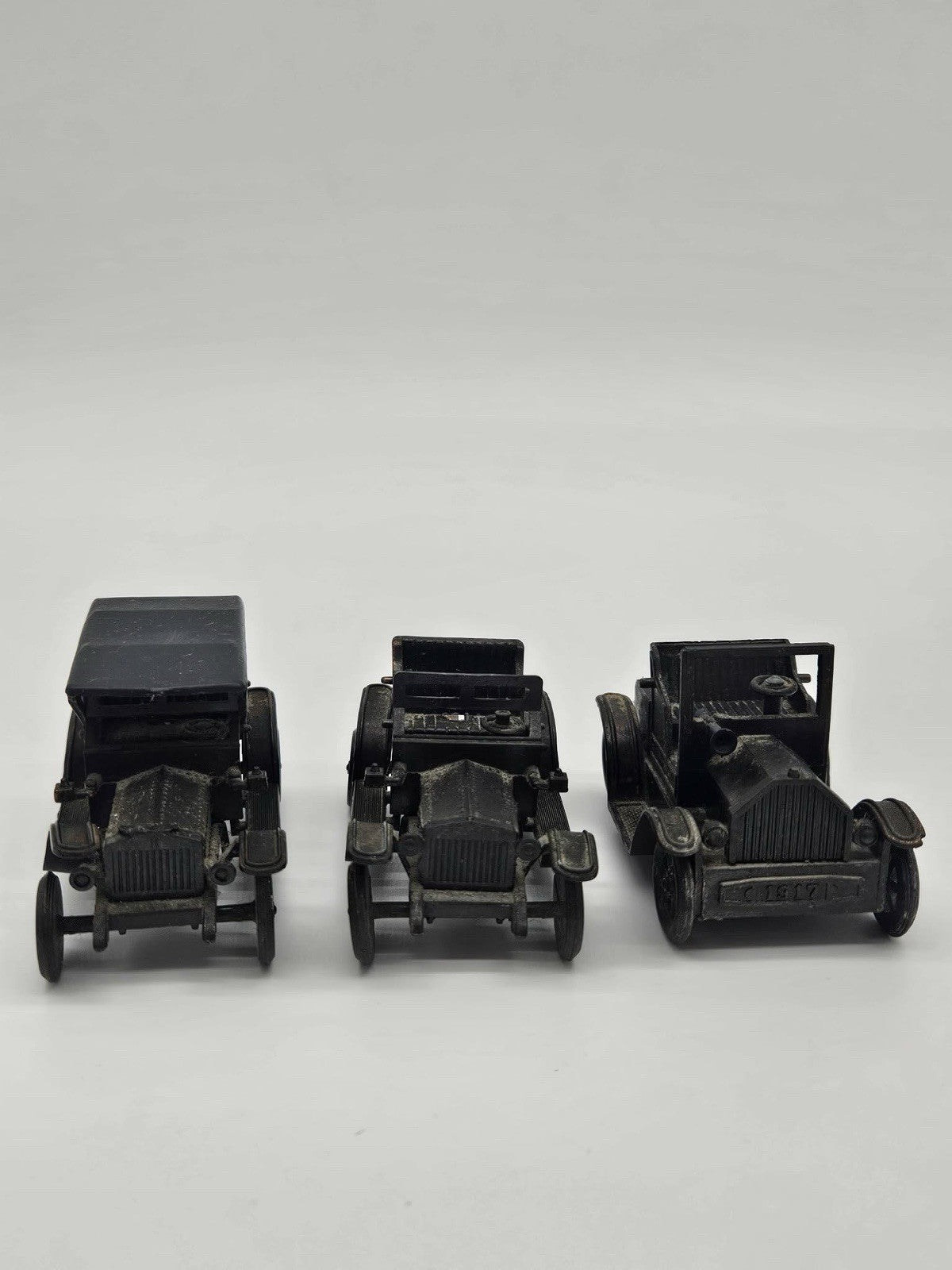 Antique Finished Die-cast Miniatures Pencil Sharpeners Lot Of 3 Antique Cars ￼