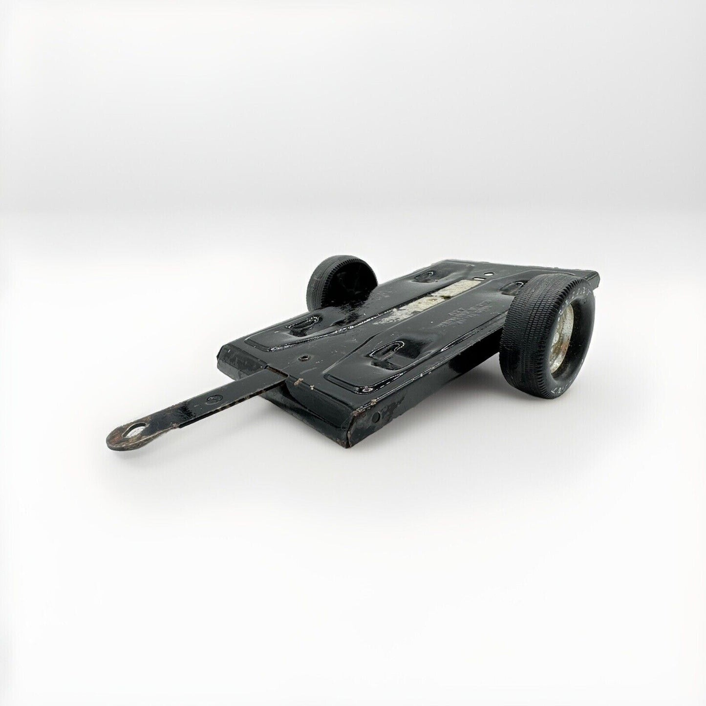 VINTAGE NYILNT METAL SHORT & LOW FLAT BED TRAILER