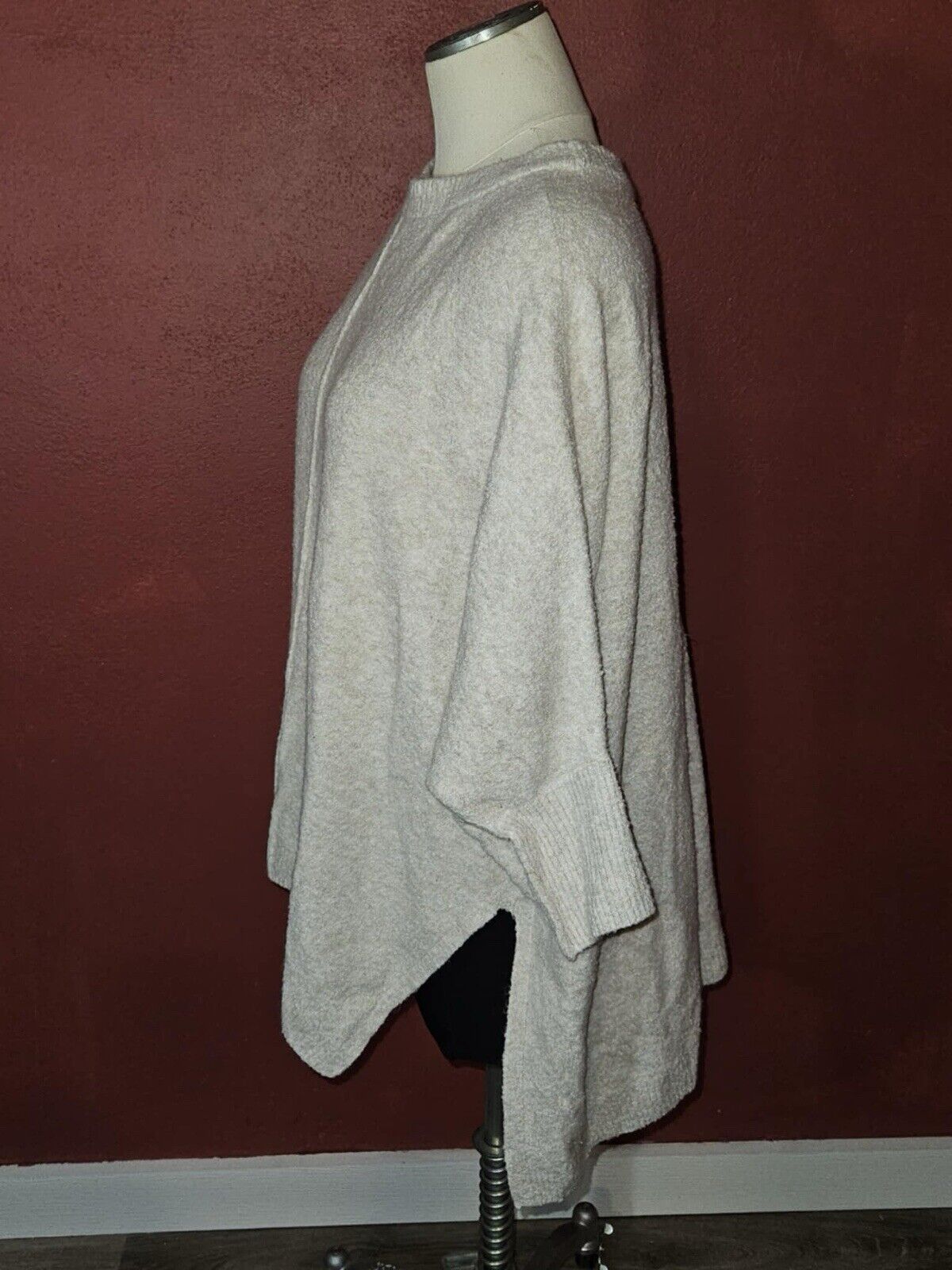 Women's Creme Colored Pullover Jacket By Lou Grey Size M/L