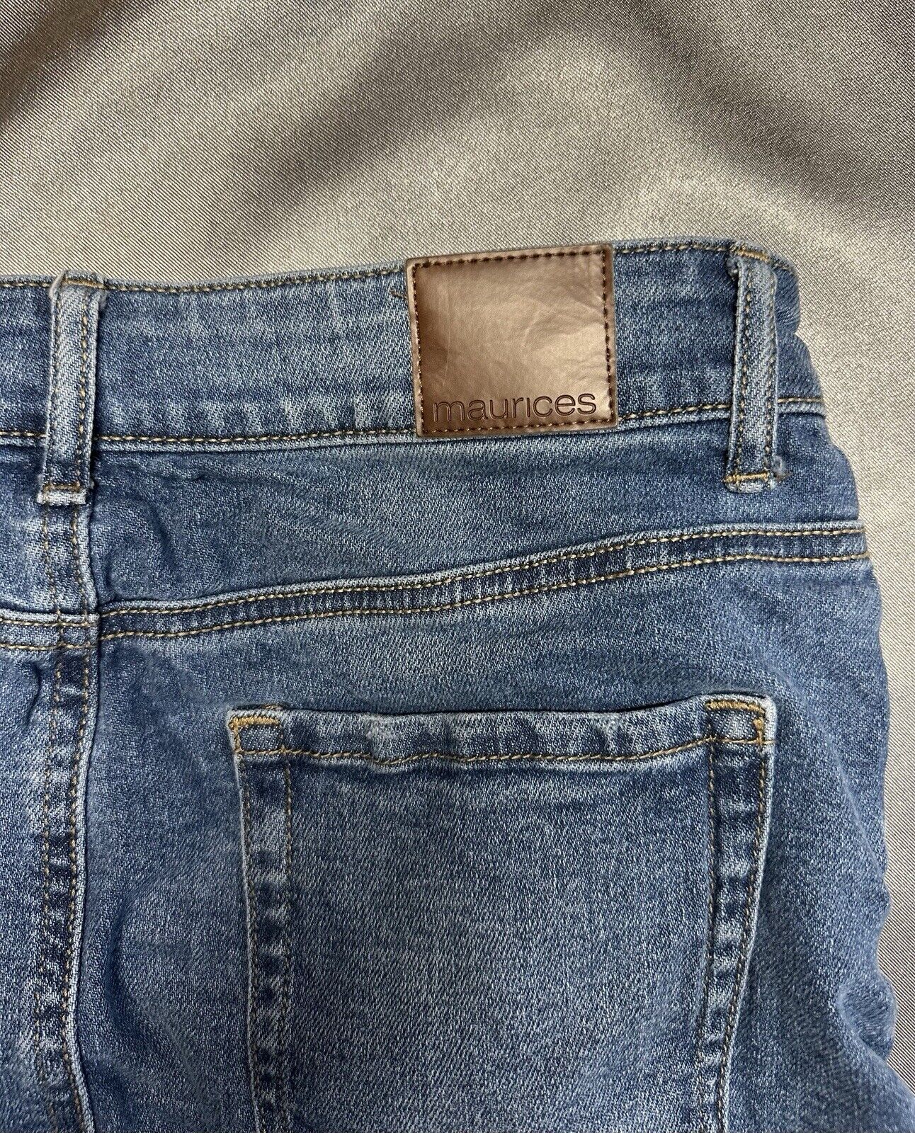 CUTE! Maurices Womens Denim Skirt  Size 8 WCLTH 001