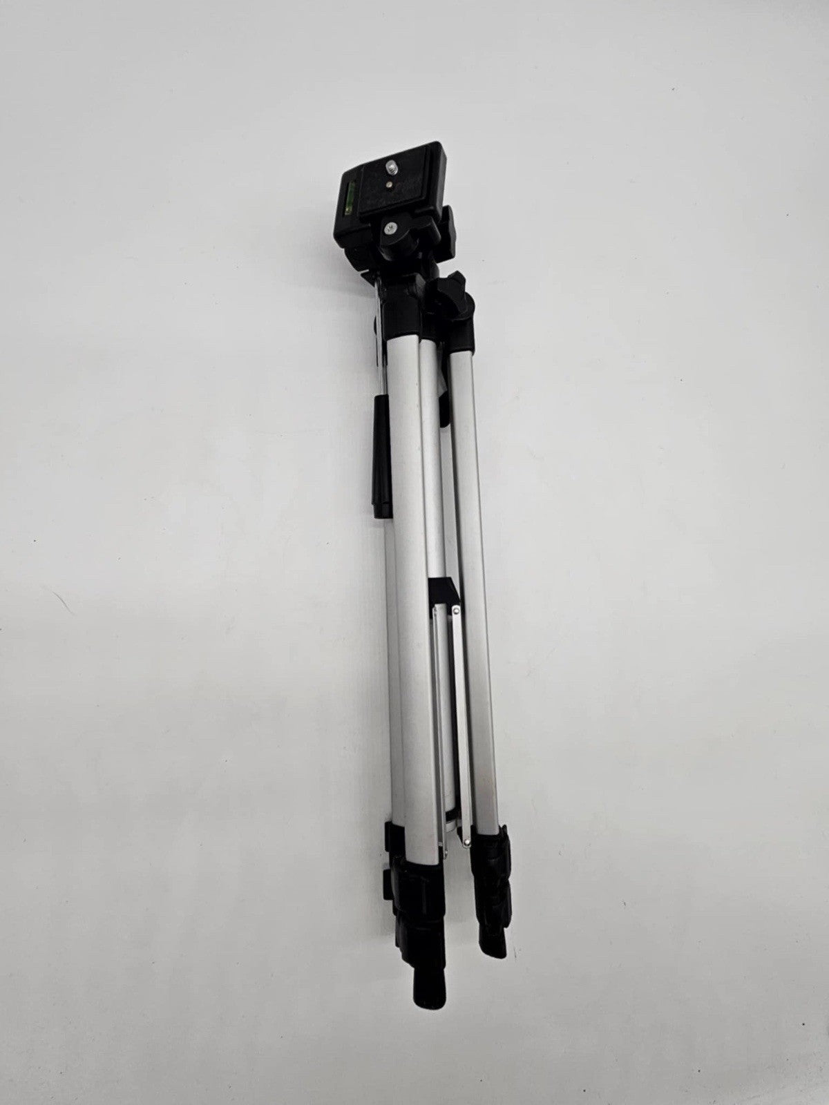 Kodak LIGHT ALUMINUM TRIPOD ~ Max Height of 54”