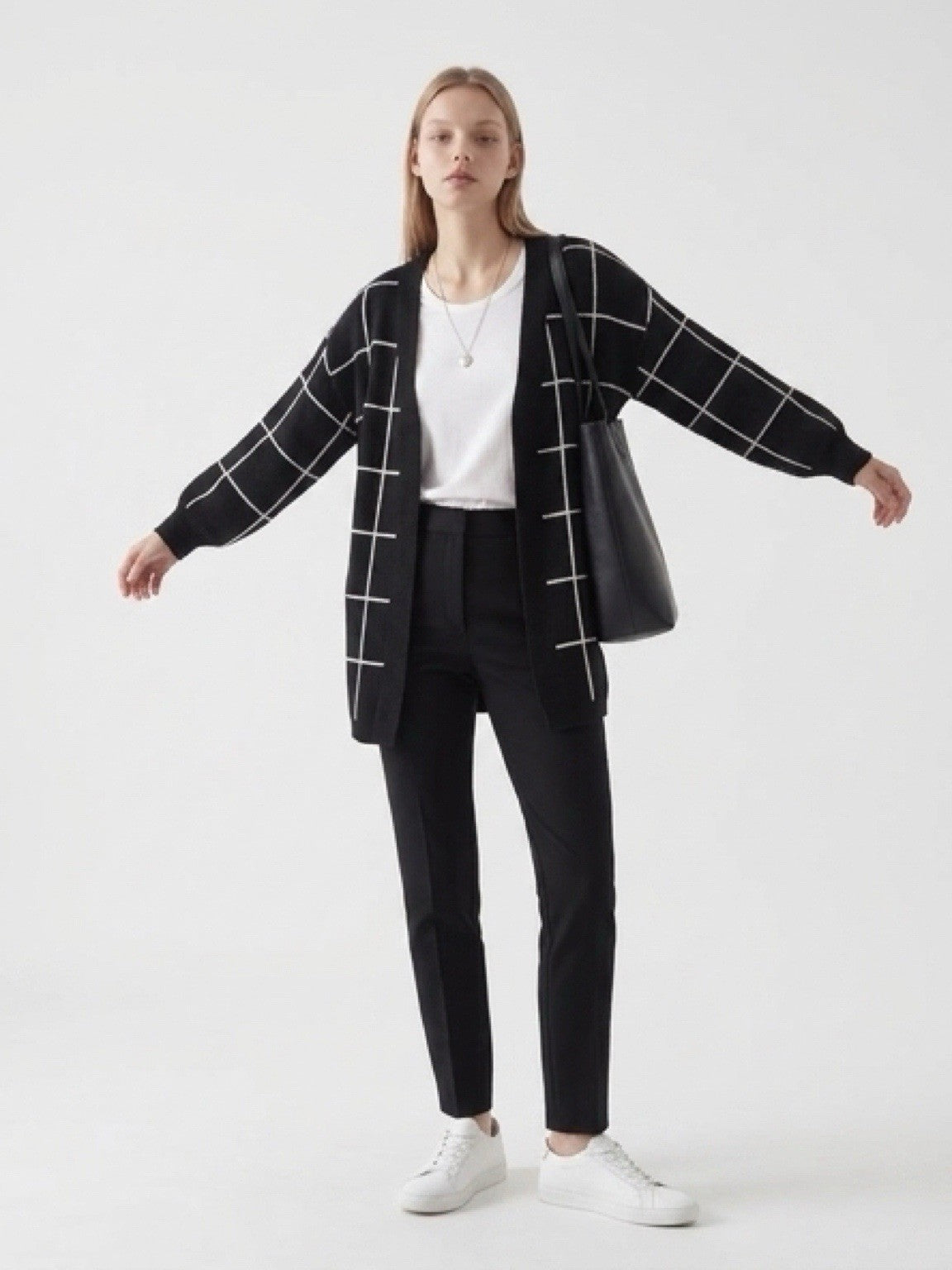 Time and Tru Black White Grid Open Cardigan Women’s S