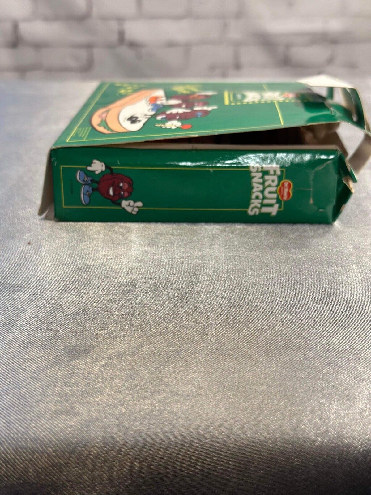 VINTAGE 1987 Del Monte Fruit Snacks California Raisins VTY TNO