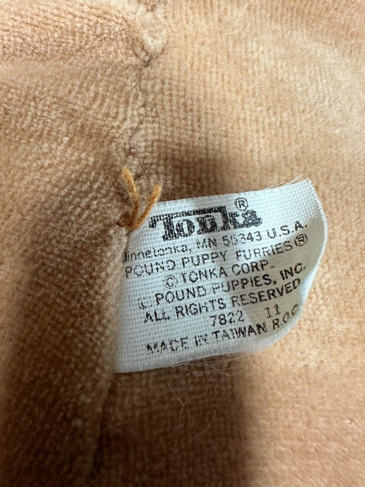 Vintage LOT 1980s Pound Puppies Dog House, 2 Lg Dogs, 3 Sm Dogs + Pond Kitty