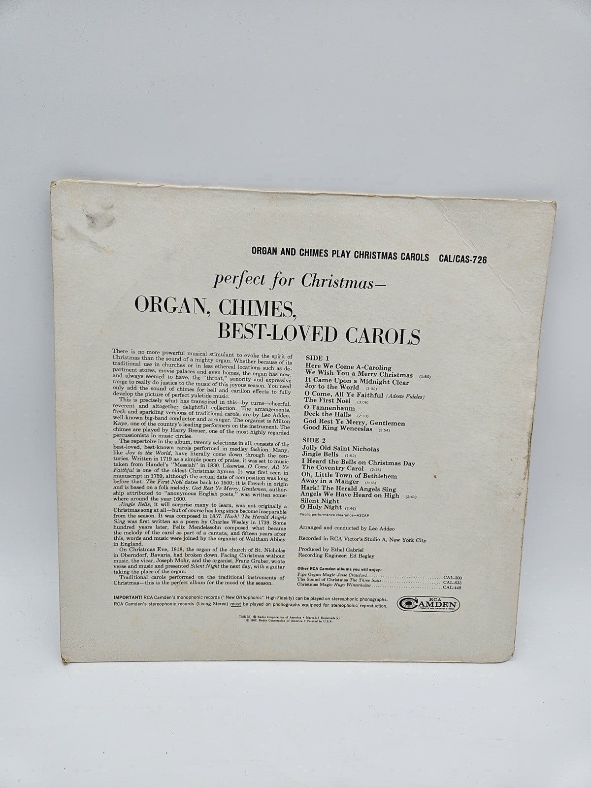ORGAN AND CHIMES PLAY CHRISTMAS CAROLS CAS 726