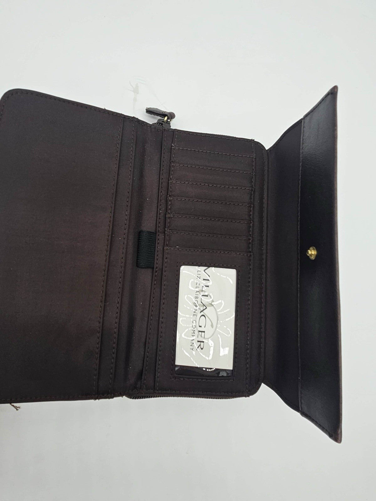 New Vintage Liz Claiborne Easy To Handle Ladies Wallet With Extra Compartments