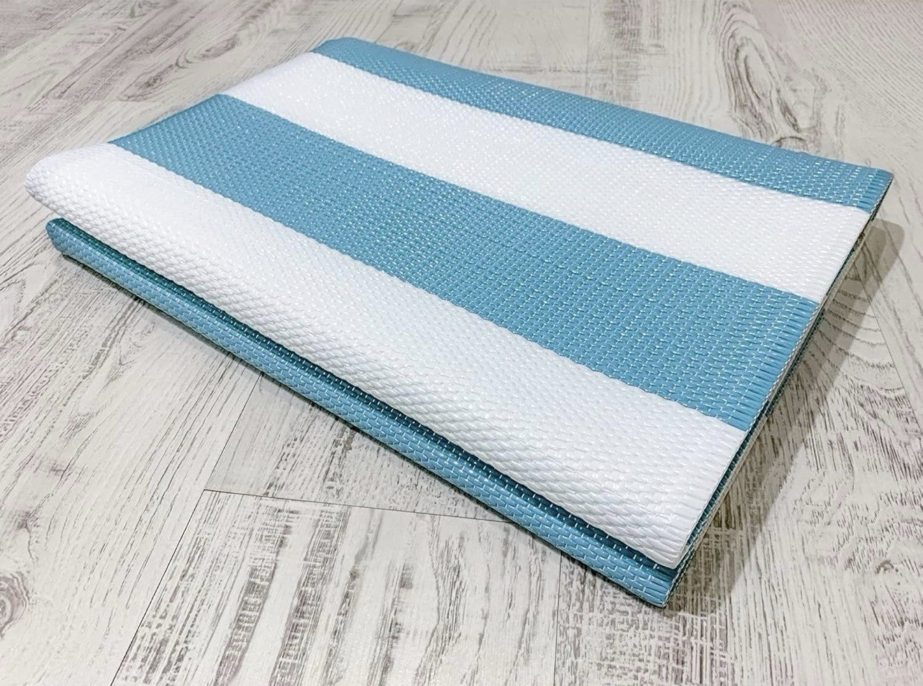 Tayse Rugs Luna Outdoor Area Rug LNA1135 9' x 12' Reversible Striped Aqua