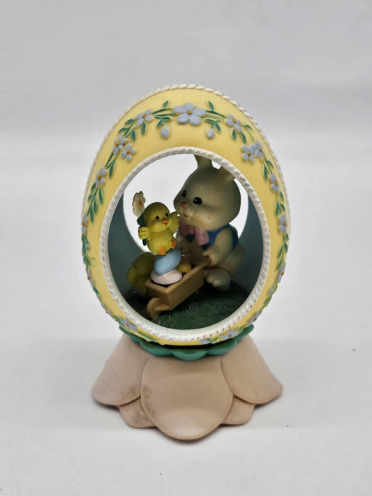 Enesco Rotating Musical Easter Egg Panoramic “Here Comes Peter Cottontail” WORKS