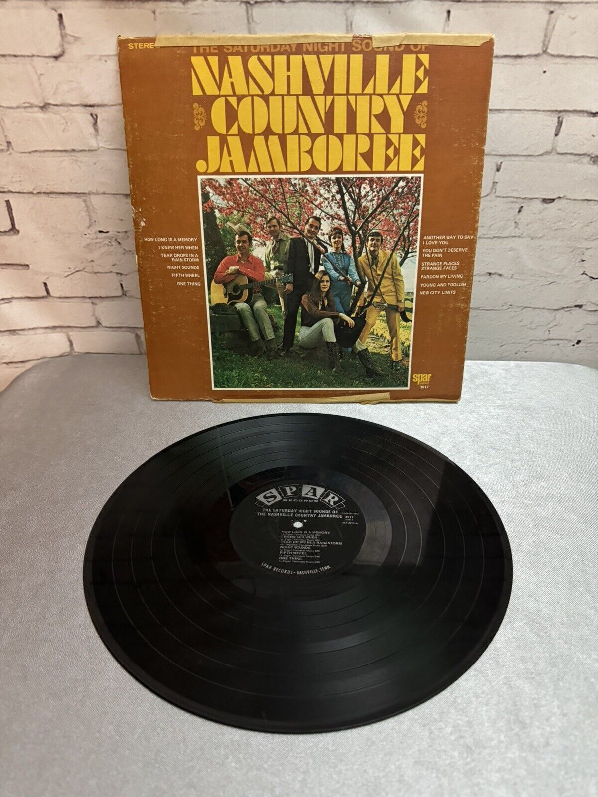 Nashville Country Jamboree : NashvilleS First Country-Rock Group Vintage Vinyl