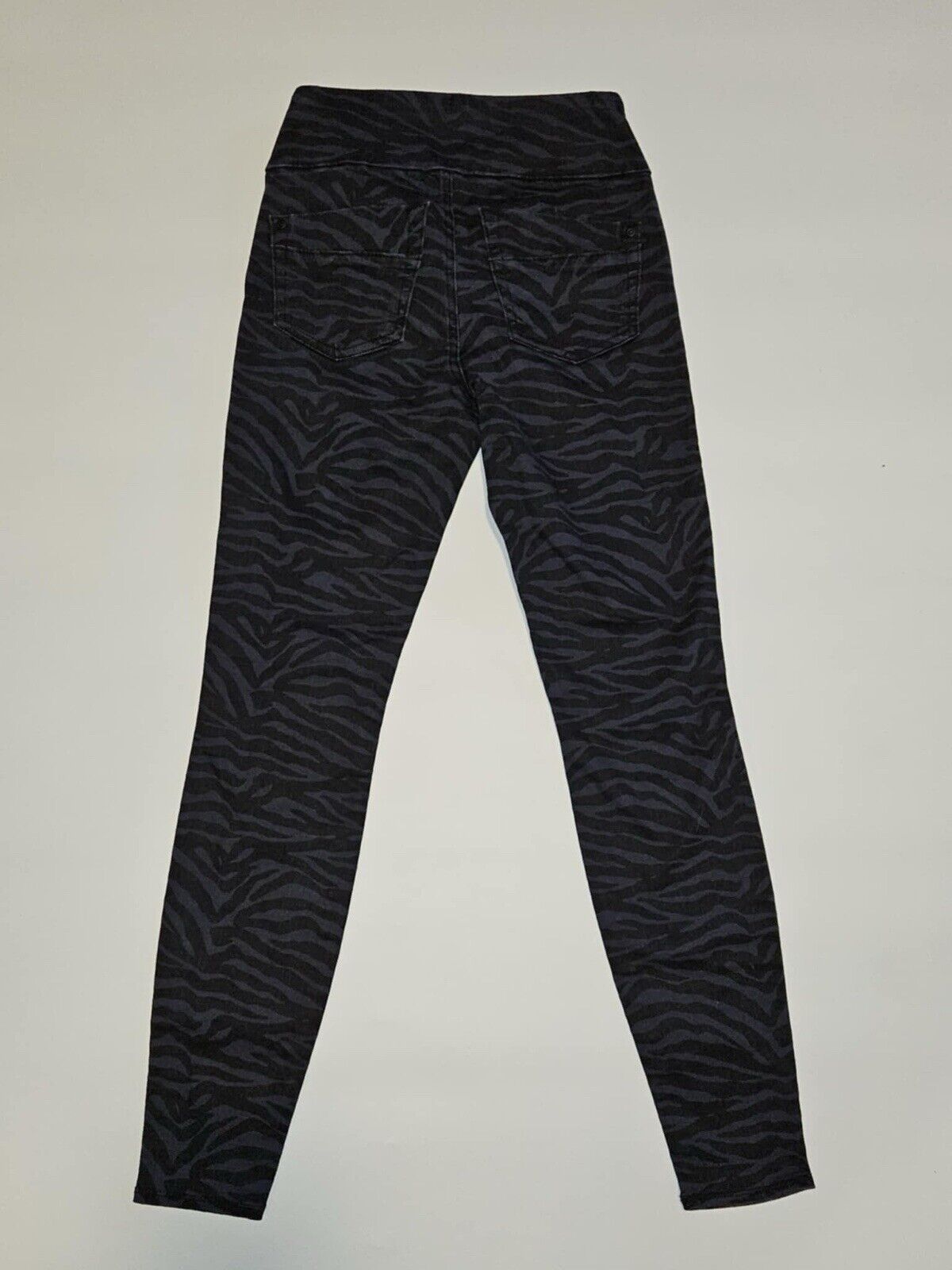 Rock & Republic Jeans, Womens Size 4 Fever Pull On Purple Zebra Sz 4 Slimming