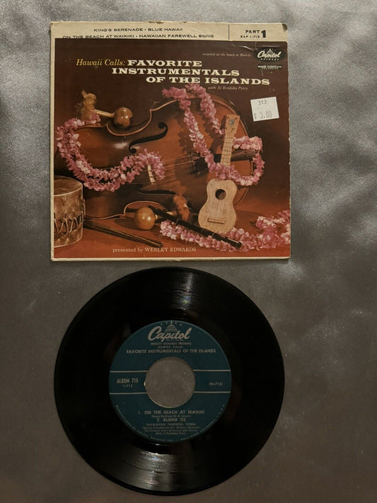 Vintage 1957 Hawaii Calls: Favorite Instrumentals of the Islands Vinyl 7” 45