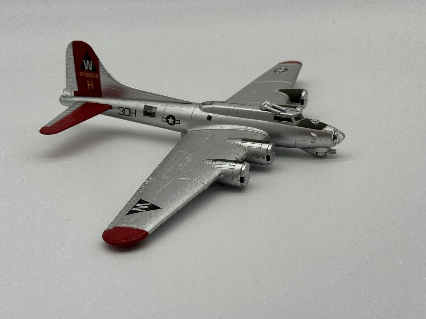 HERPA # 5972 1/200th SCALE  BOEING B-17G USAAF  OVERCAST DIE CAST MODEL