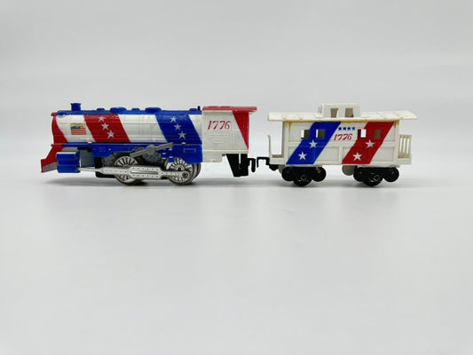 0-6-0 No. 1776 BICENTENNIAL Wind-Up STEAM ENGINE LOCOMOTIVE & CAR 1970s