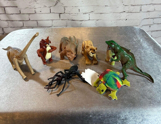 Lot Of Random Vintage Toy Animals, Dinosaurs, Bugs & Amphibians VTY