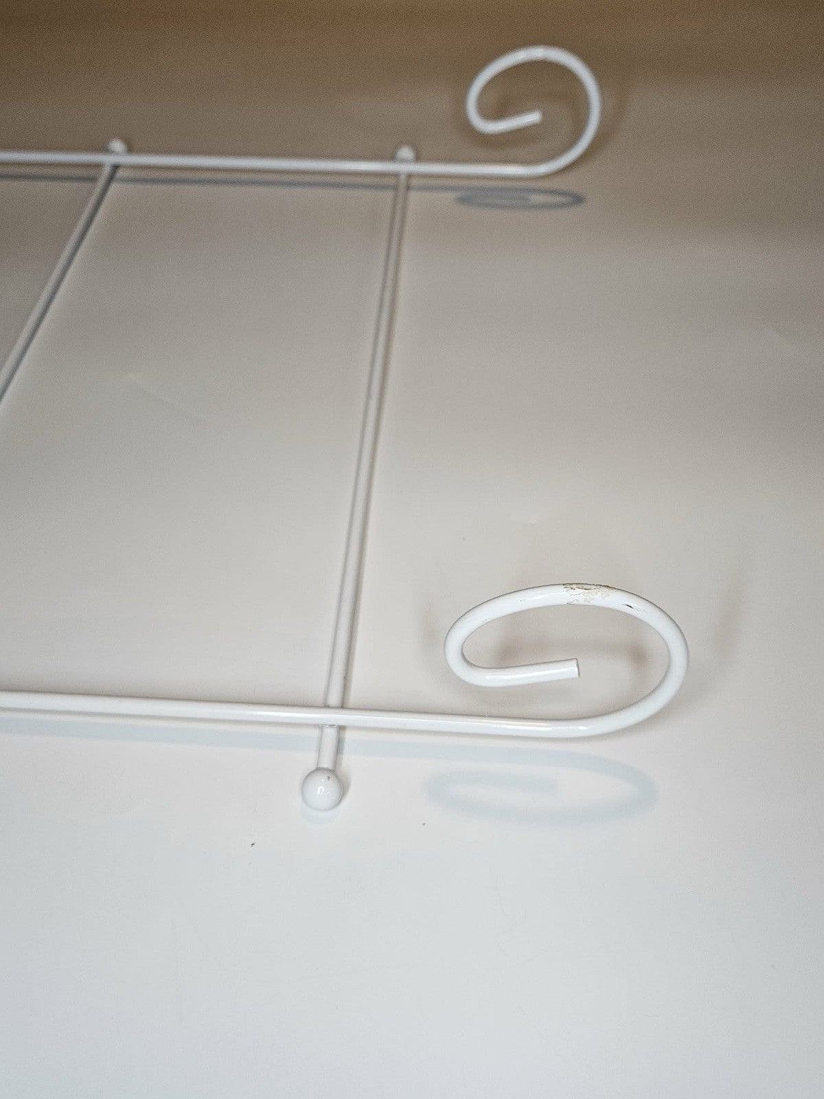 White Metal Wall Towel Rack 4 Bar Bathroom Organizer Hanging
