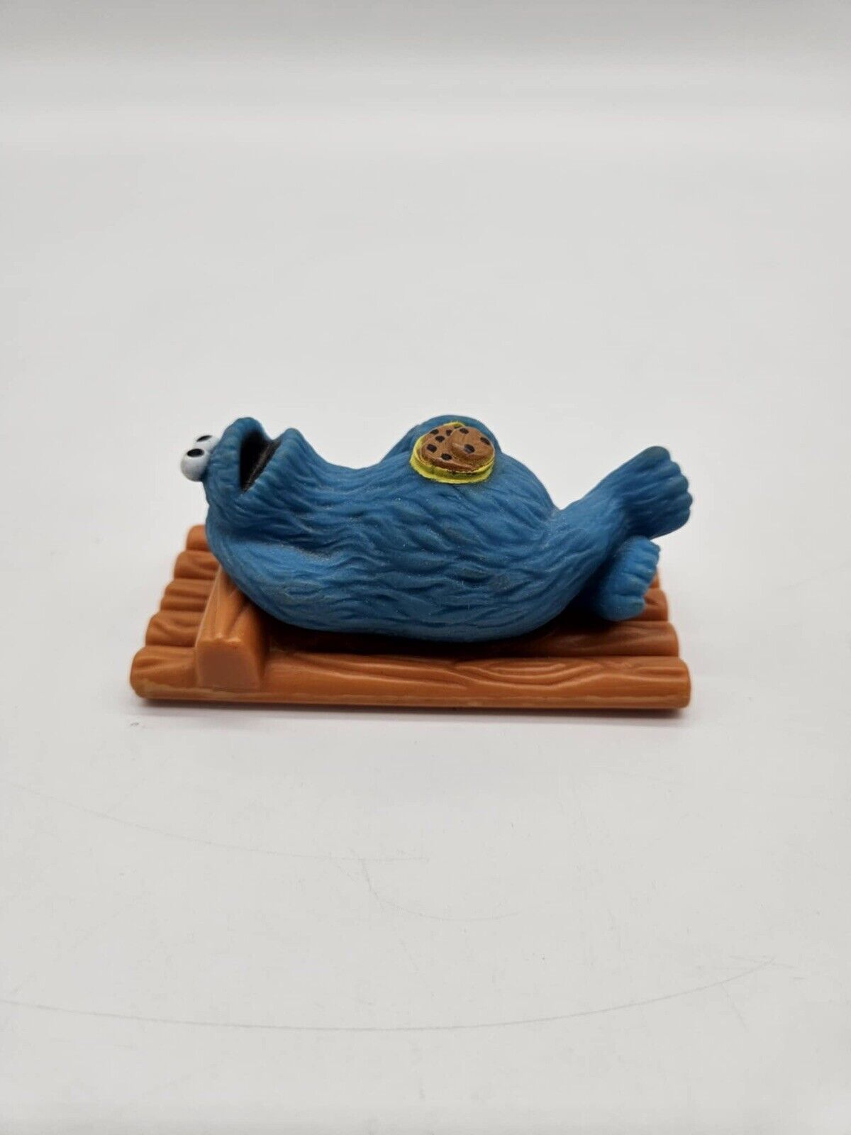 Sesame Street Cookie Monster On Raft Figure 3.5" PVC Figure Tyco 1997 Jim Henson