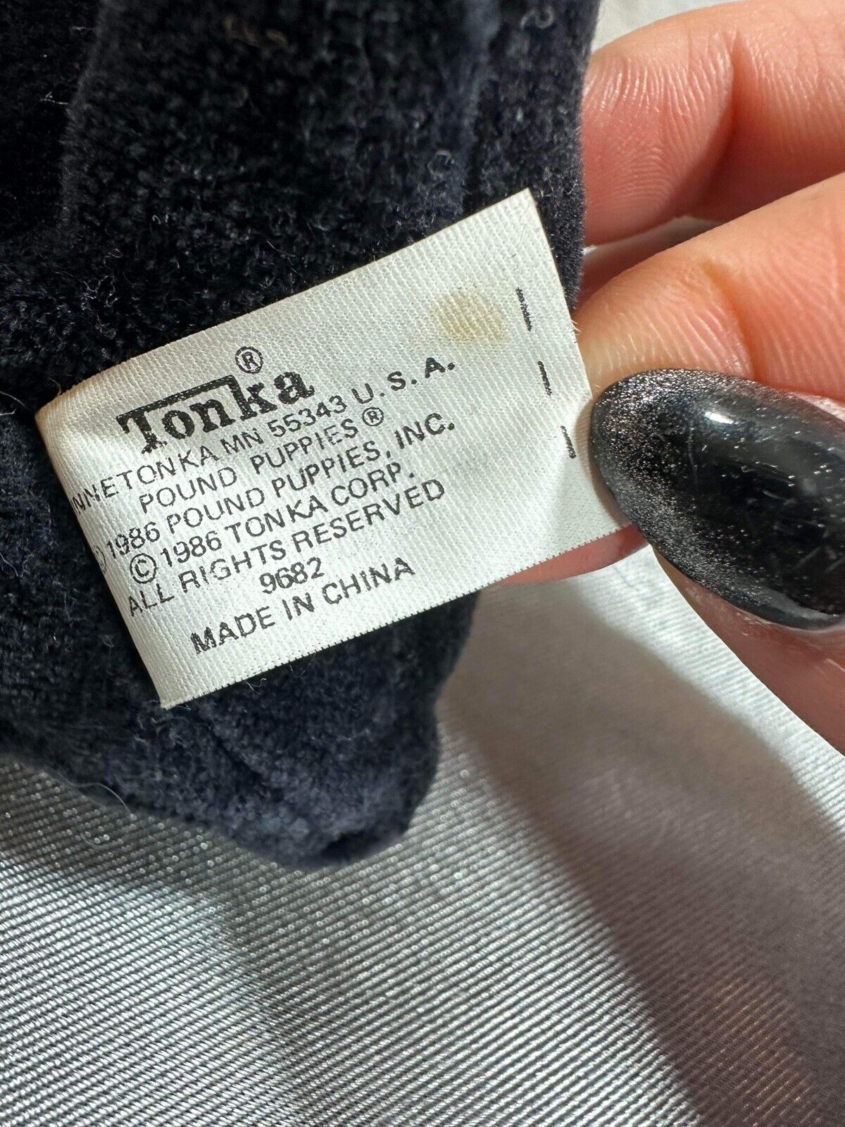 Vintage LOT 1980s Pound Puppies Dog House, 2 Lg Dogs, 3 Sm Dogs + Pond Kitty