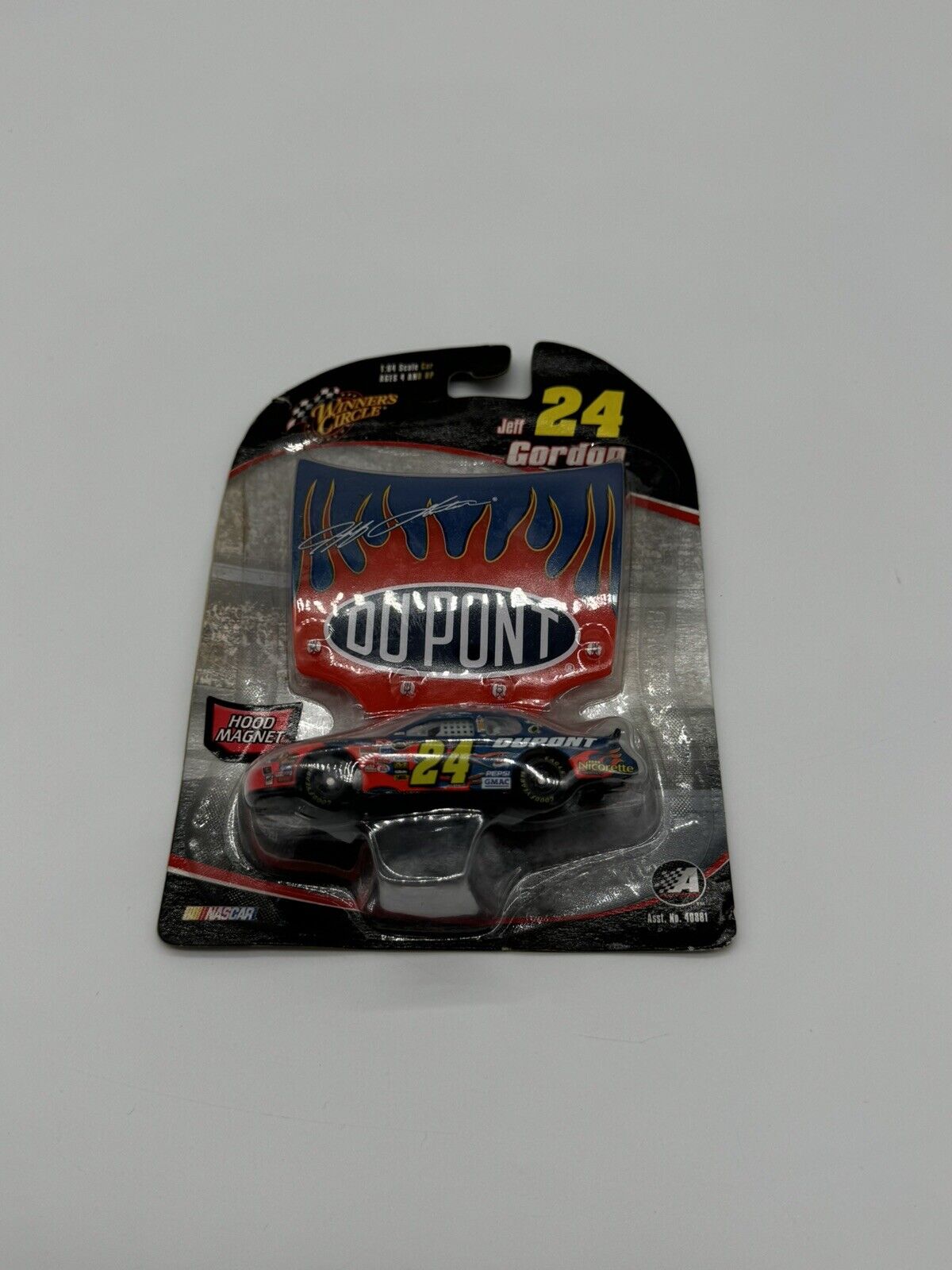 Jeff Gordon # 24 NASCAR With Hood Magnet Winners Circle 1/64 Scale Diecast