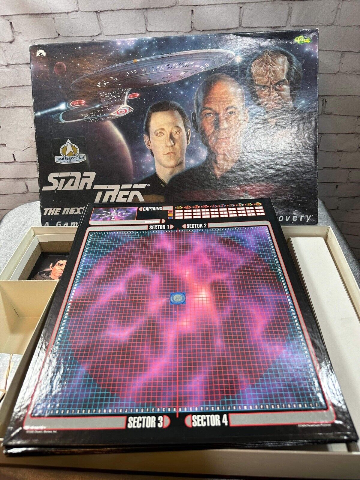 Star Trek The Next Generation Game of Trivia Exploration & Discovery 1993 New GM