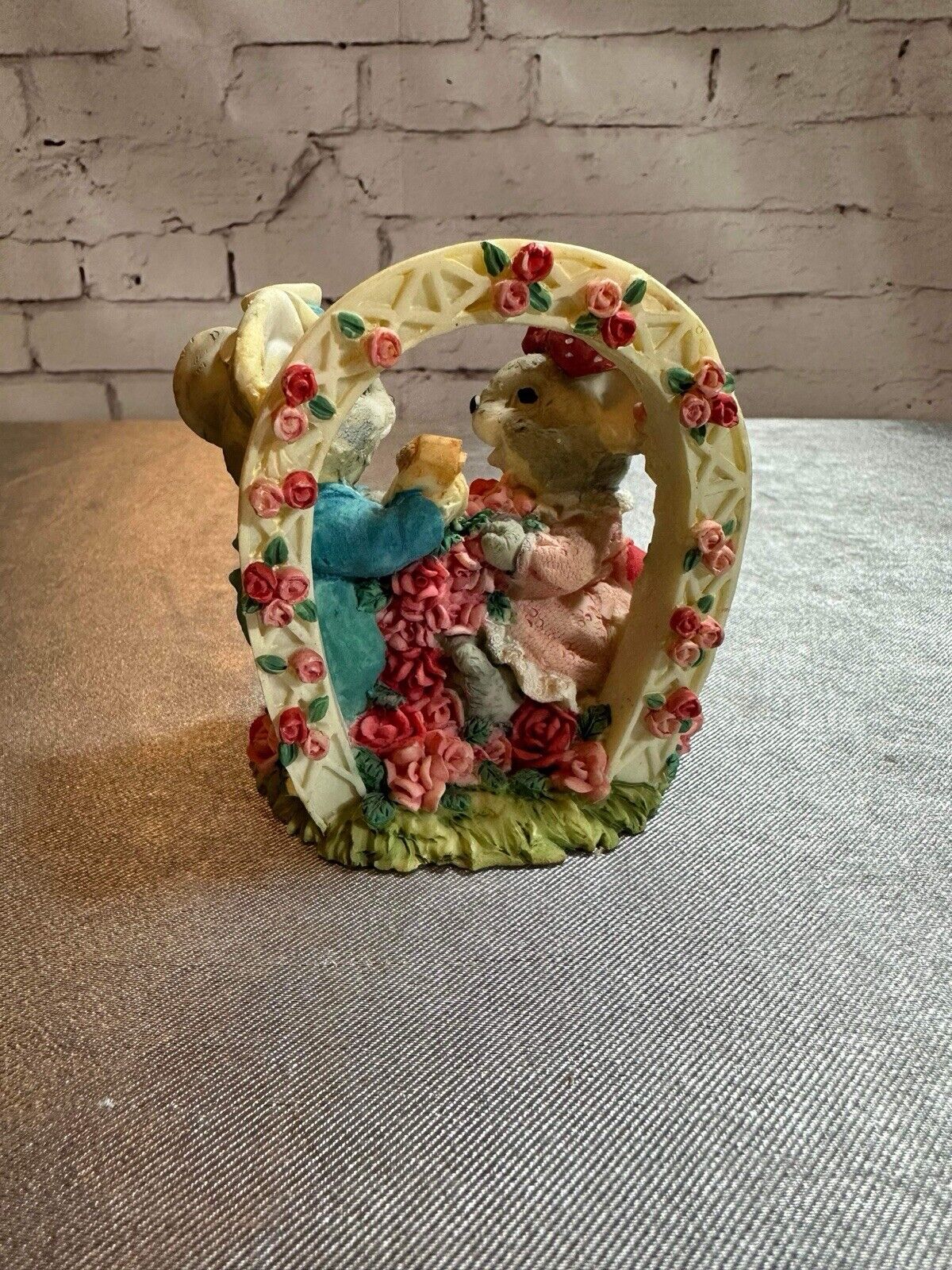 Vintage Loving Mice Ceramic Figurine W/ Roses & Guitar