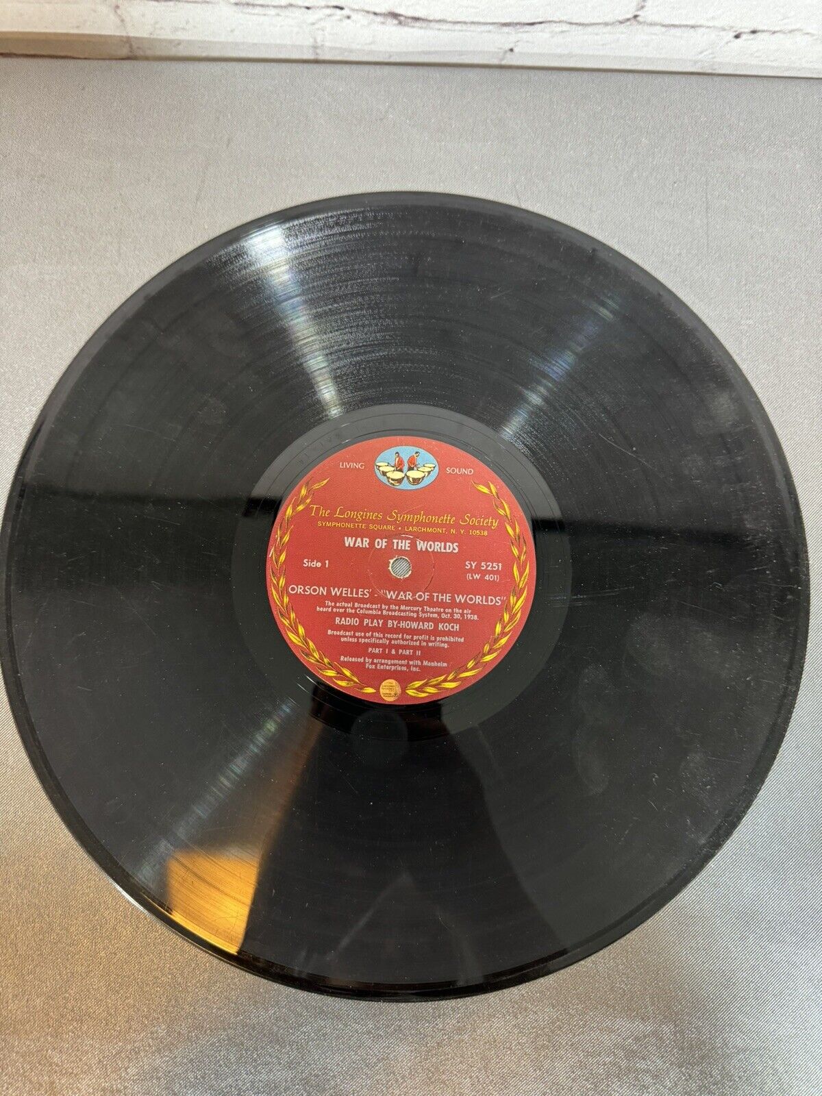 Orson Welles War of the Worlds Broadcast by The Mercury Theatre Vinyl LP SY 5251