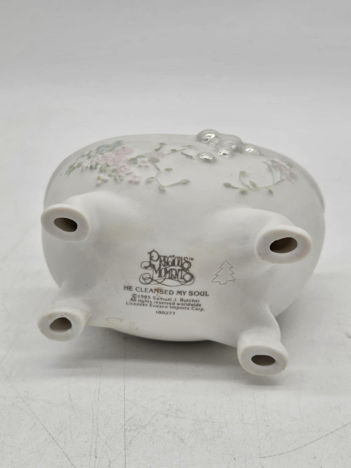 Vintage Precious Moments 1985 He Cleansed My Soul Bathtub Porcelain Figure!! ^0^