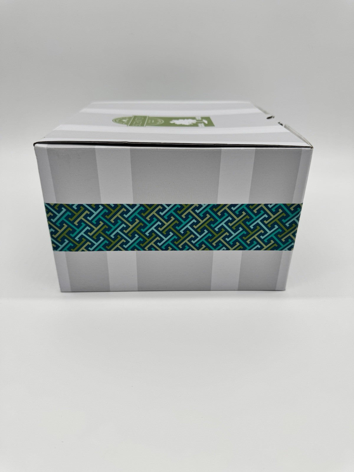 Scentsy Little Garden Wax Warmer with Customizable Succulents Retired