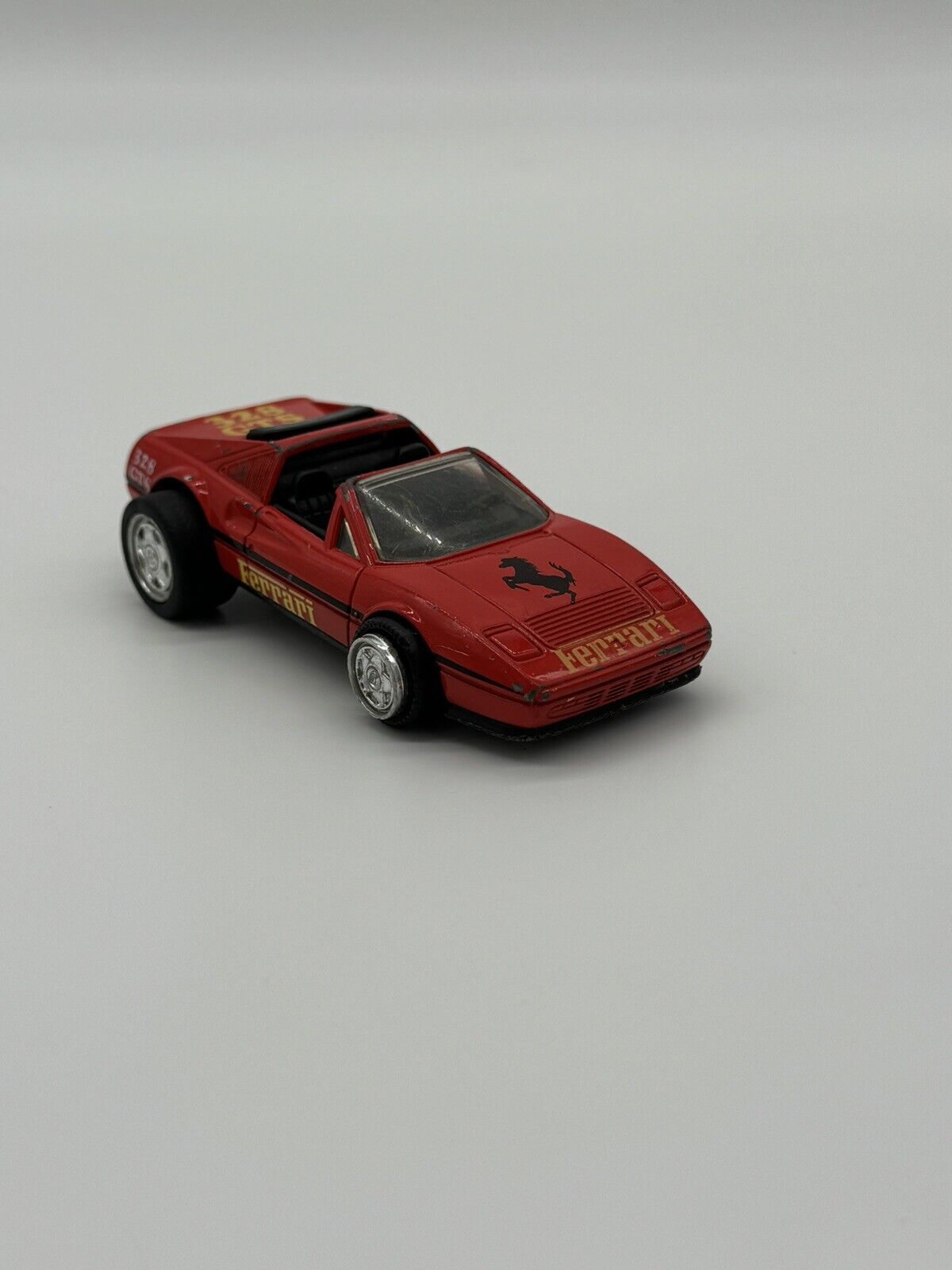 Vintage Hot Wheels Mattel Ferrari Red Fast 1986 Diecast Small Race Toy Car 006
