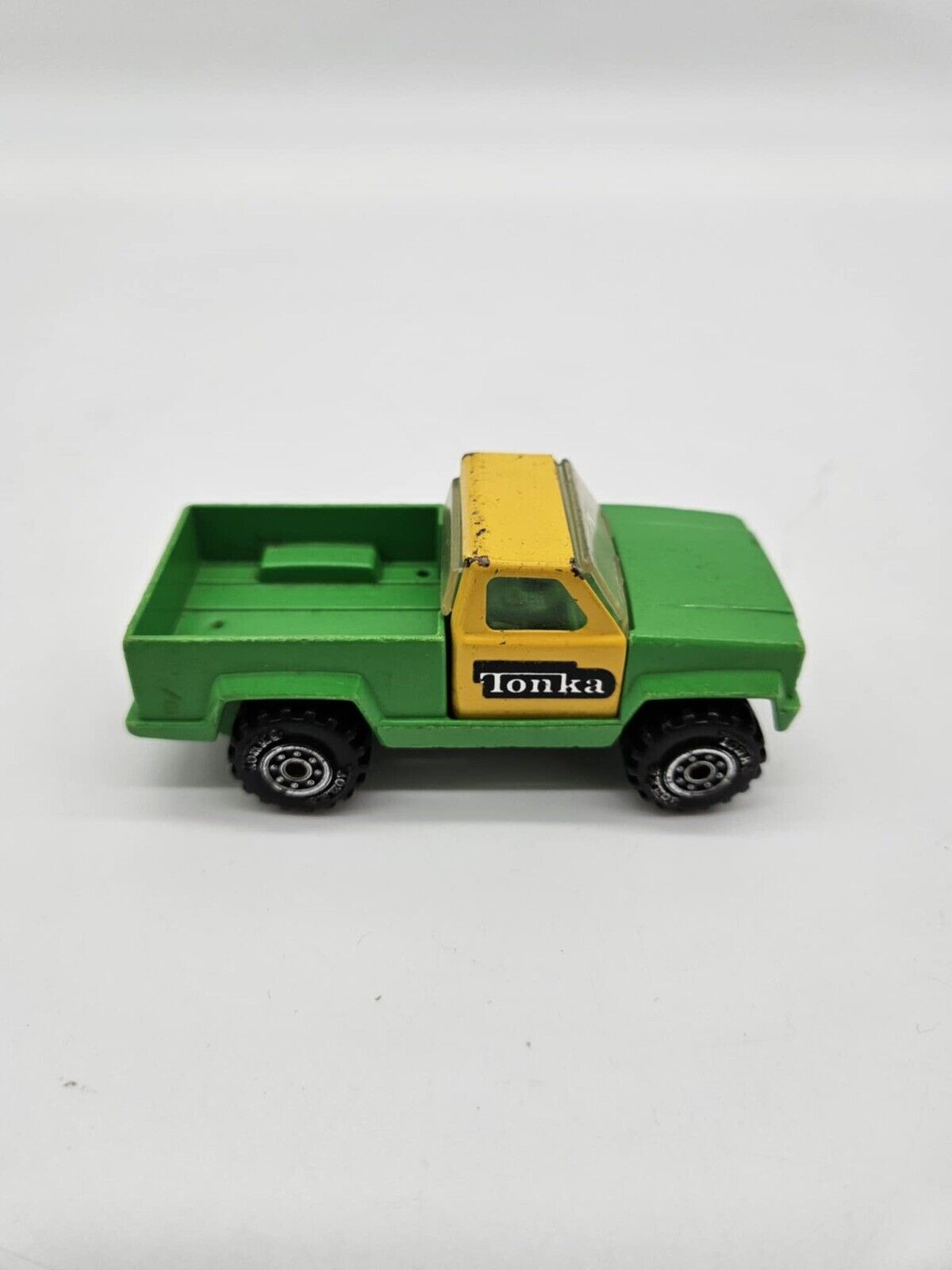 VINTAGE 1978 RARE TONKA GREEN AND YELLOW PICKUP TRUCK