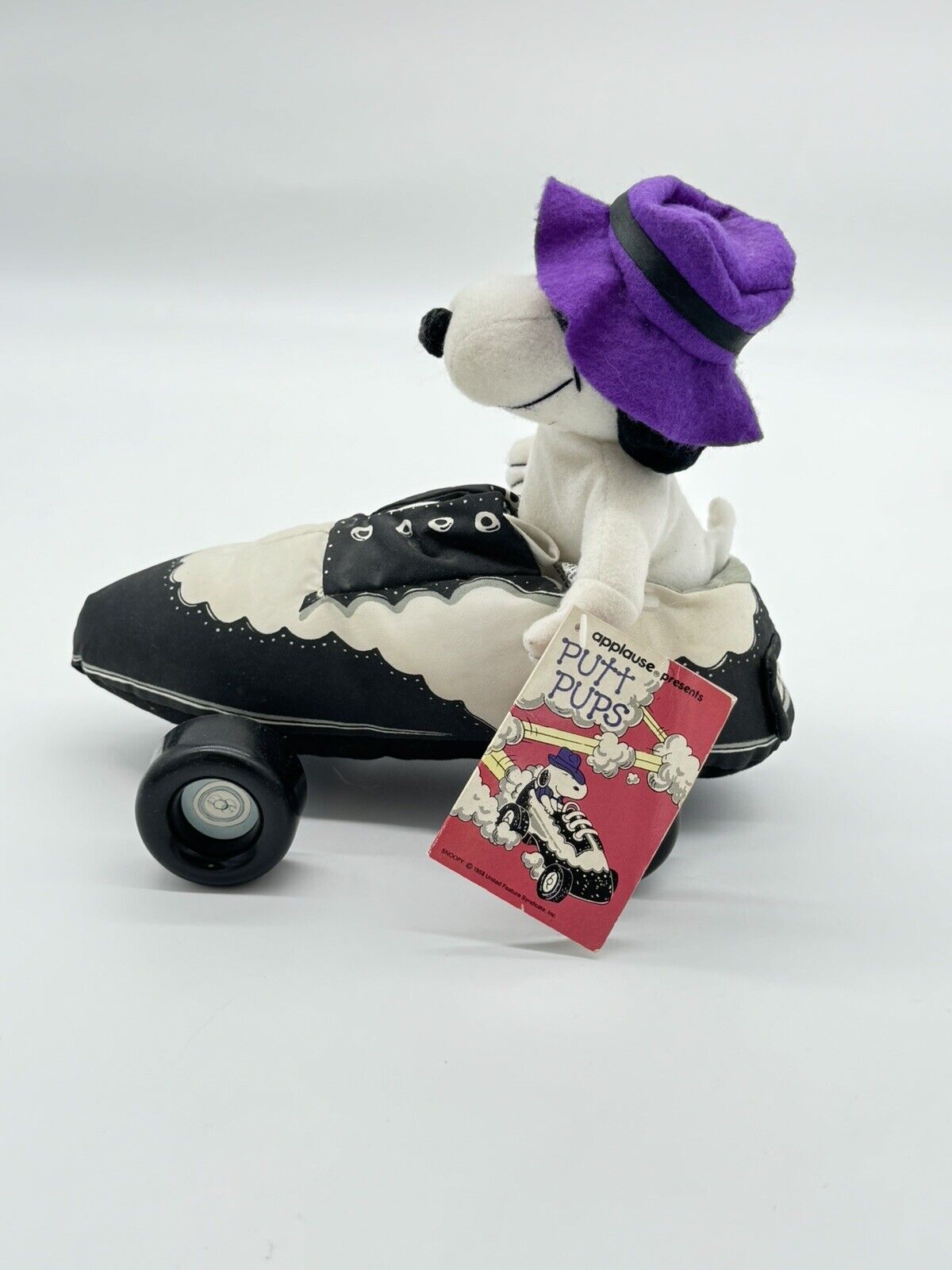 RARE Vintage Applause Peanuts Putt Pups Snoopy Plush Shoe Car w Tags