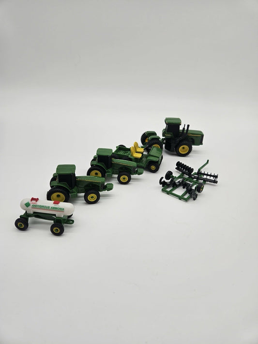 ERTL John Deere Toy Farm Set Of 6 John Deere Scale 1:64 Diecast & Plastic