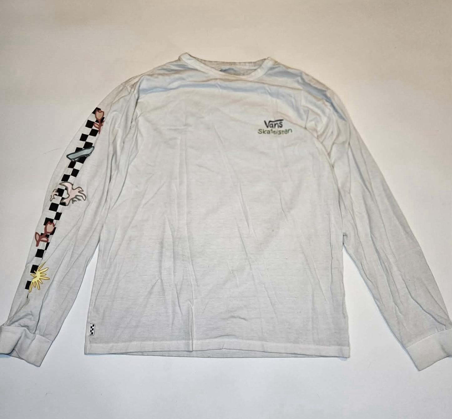 Vans Skateistan White Long Sleeve Graphic Tee Men’s M