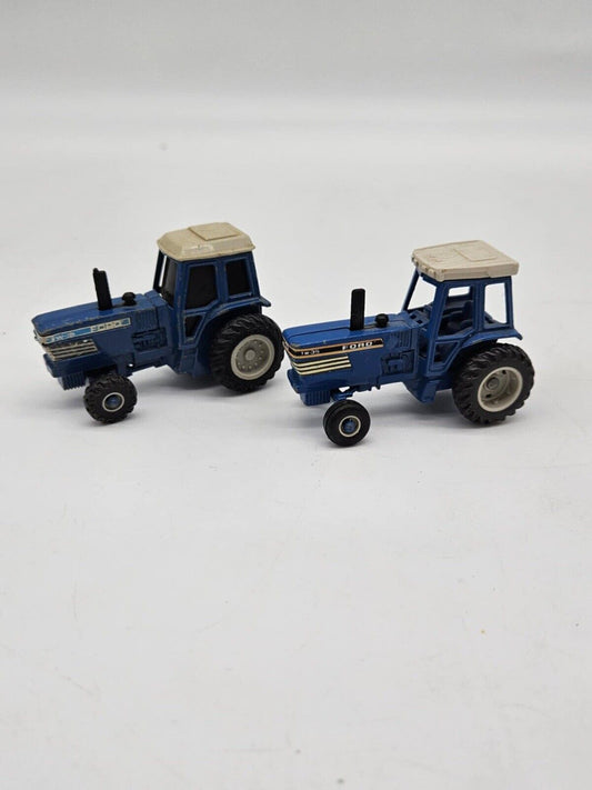 Vintage Ford TW-35 Tractor with Cab Diecast 2 3/4 Inches 1/64 Scale