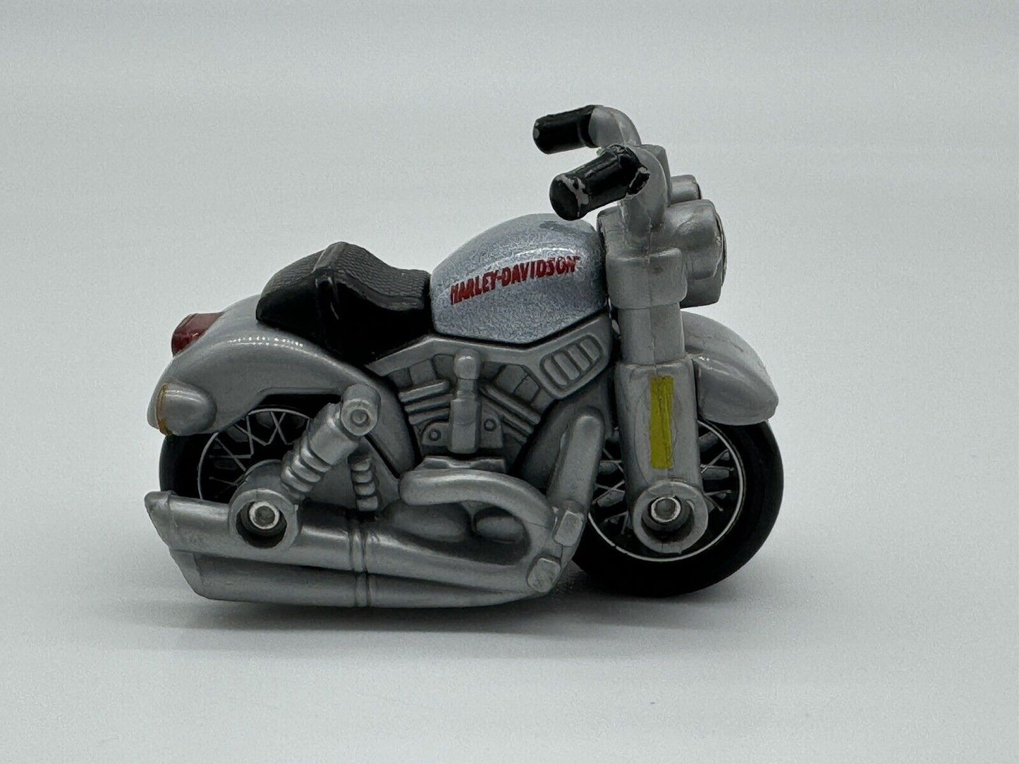 Set of 2 Maisto Cycle Town Harley Davidson Mini 2" Motorcycles Fatboy Vehicles