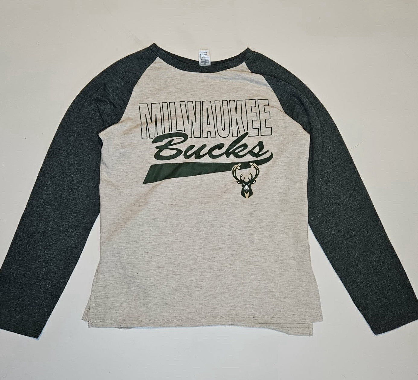 Milwaukee Bucks Raglan Long Sleeve Shirt Womens Sz L