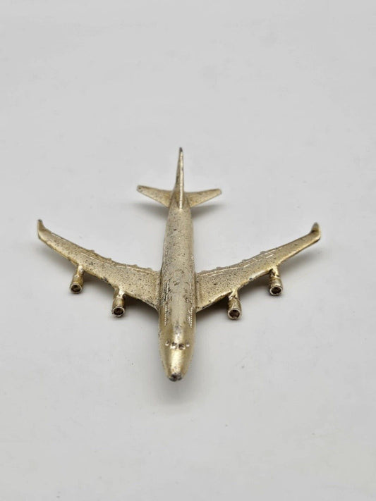 1/250 Scale Airplane Model - Vintage Golden Singapore Airlines Airbus A380-800