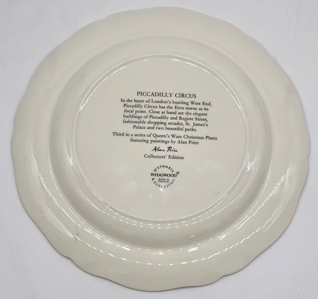 1982 Wedgwood Queen's Ware Christmas Plate PICCADILLY CIRCUS Eros London England