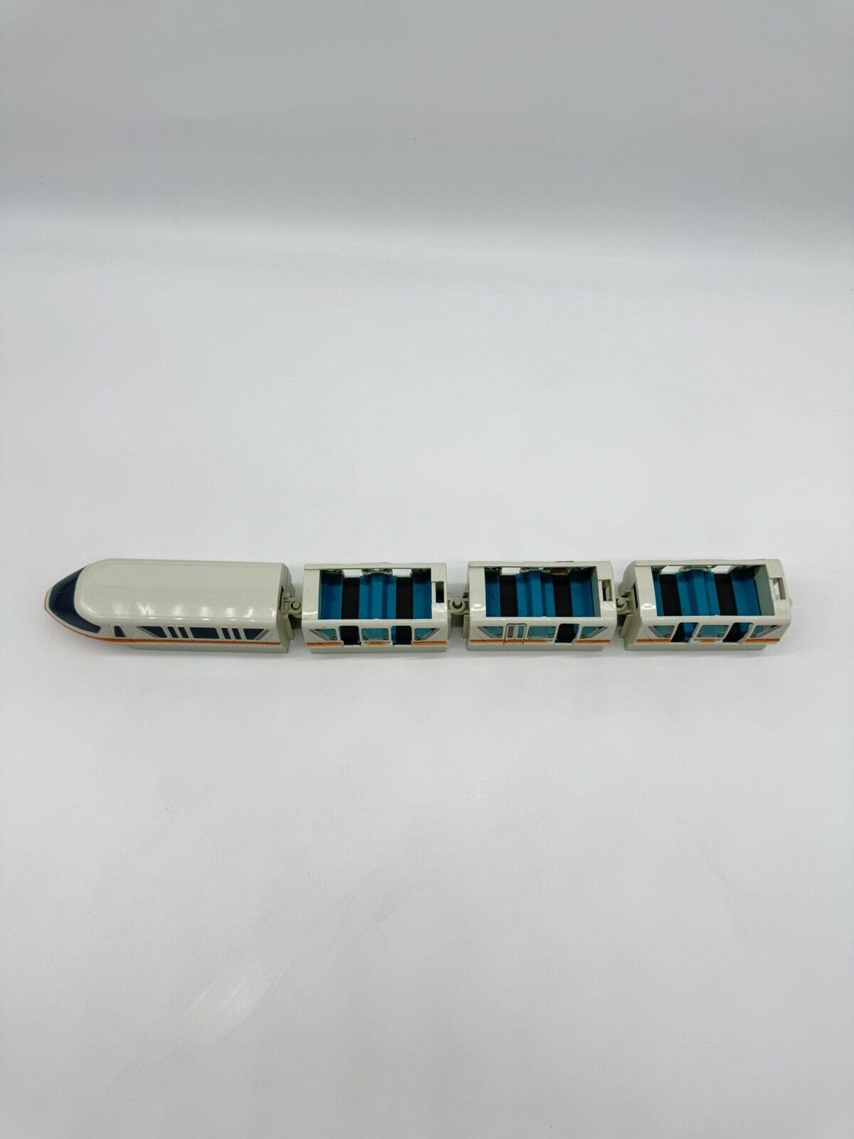 WALT DISNEY WORLD MONORAIL RARE ORANGE LINE TRAIN Die-cast Not Powered 4 Cars