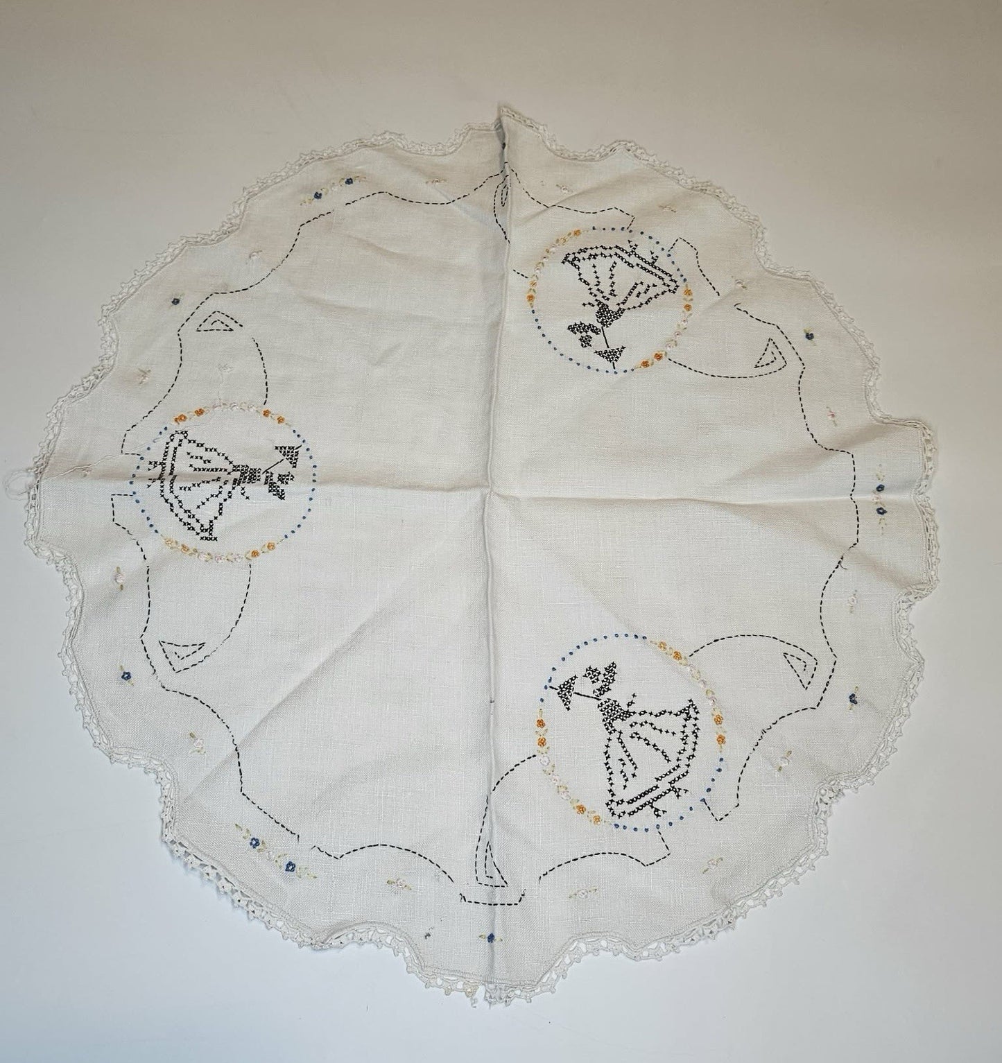 Vintage Hand Embroidered Linen Doily Round Table Scarf Lace Edge Crinoline Lady