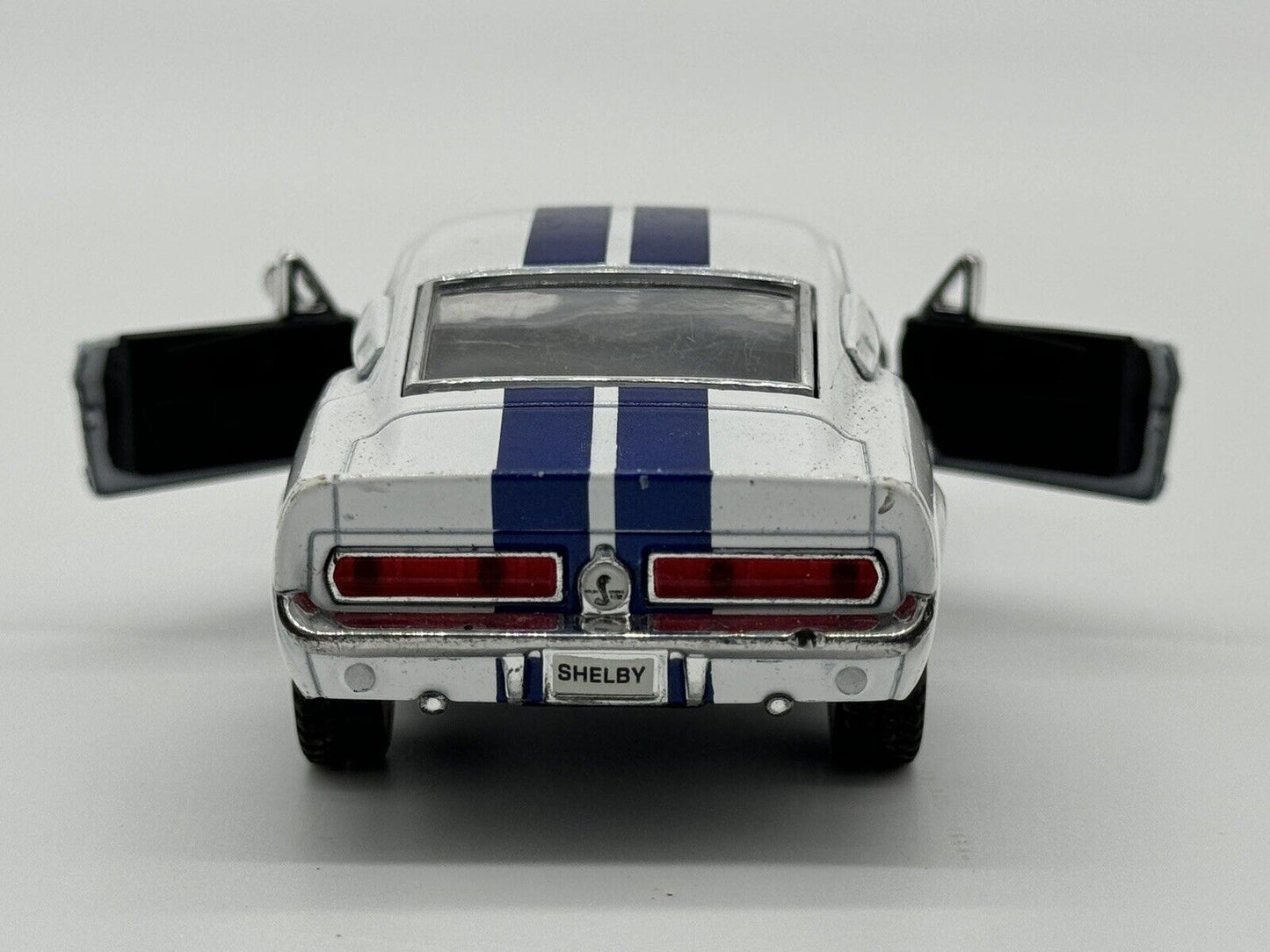 Greenlight White W/Blue Stripes 1967 Shelby GT500  Loose Diecast 1:64 2007 006