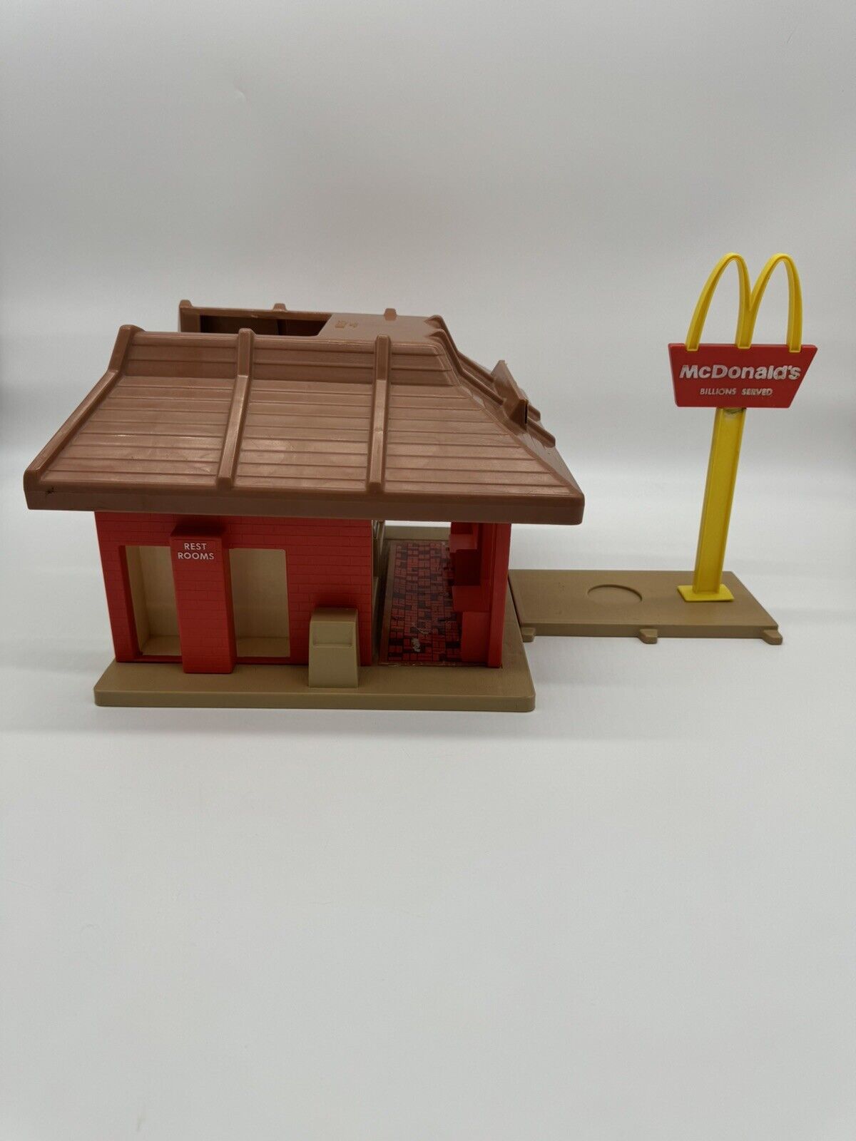 Vintage 1974 Playskool Familiar Places Play Set McDonalds Restaurant