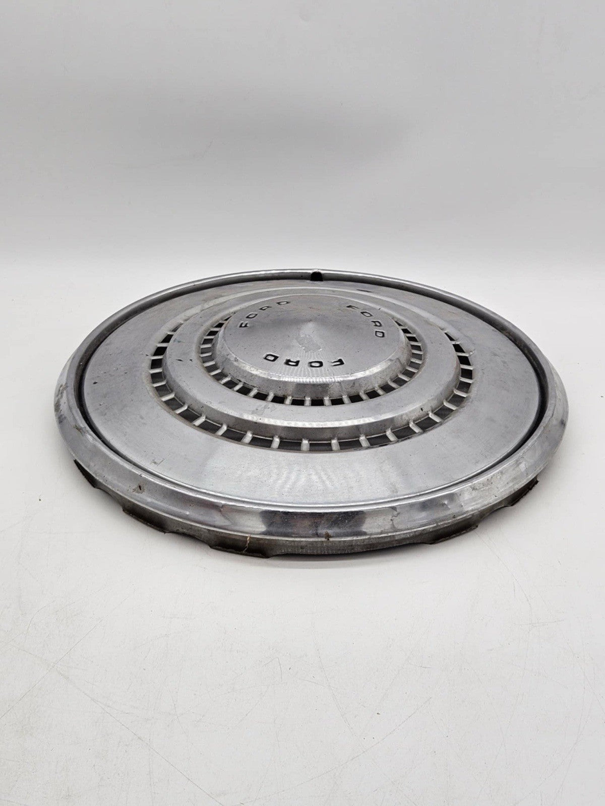 Ford Galaxie Torino LTD 1973-76 Vintage Wheel Cover Hubcap 15" OEM