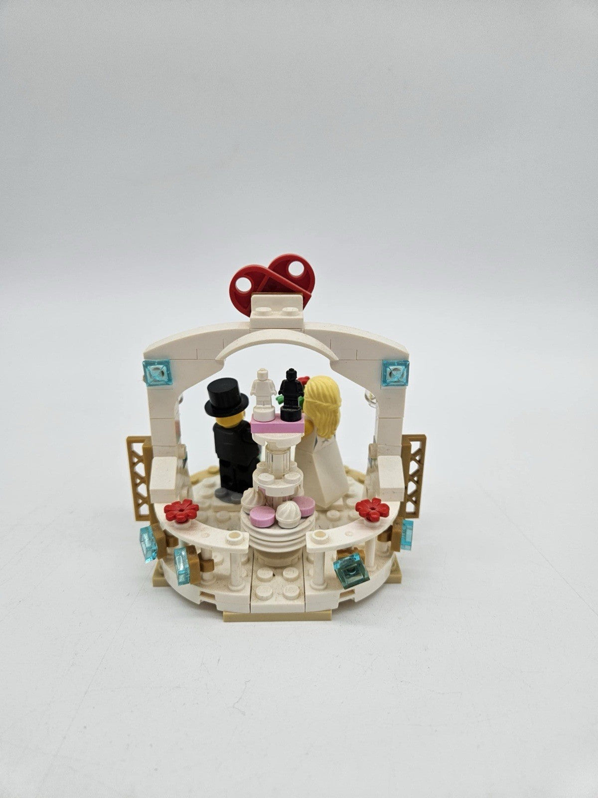 LEGO Wedding Cake Topper Set 40197 2018